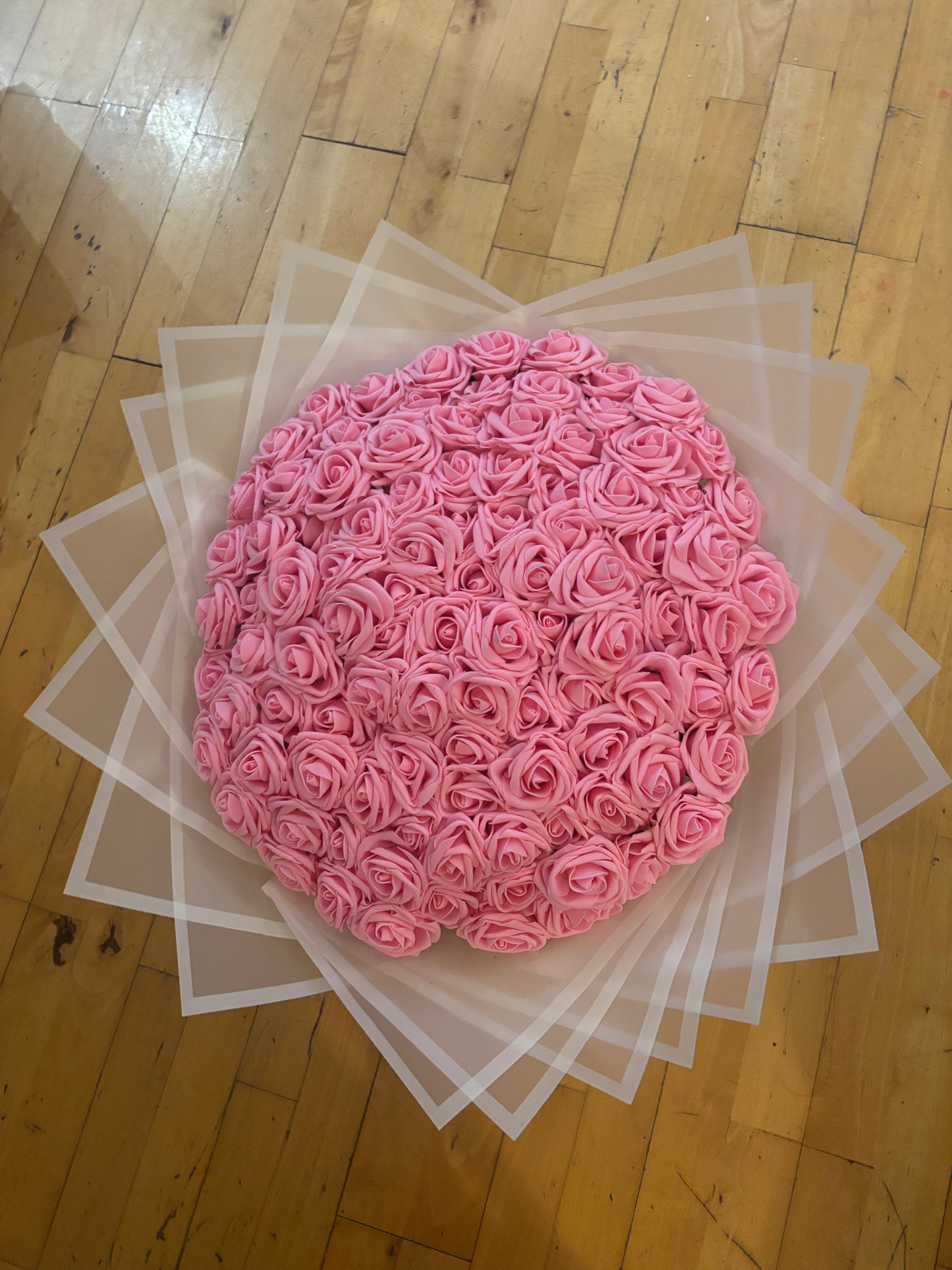 100 luxury roses 